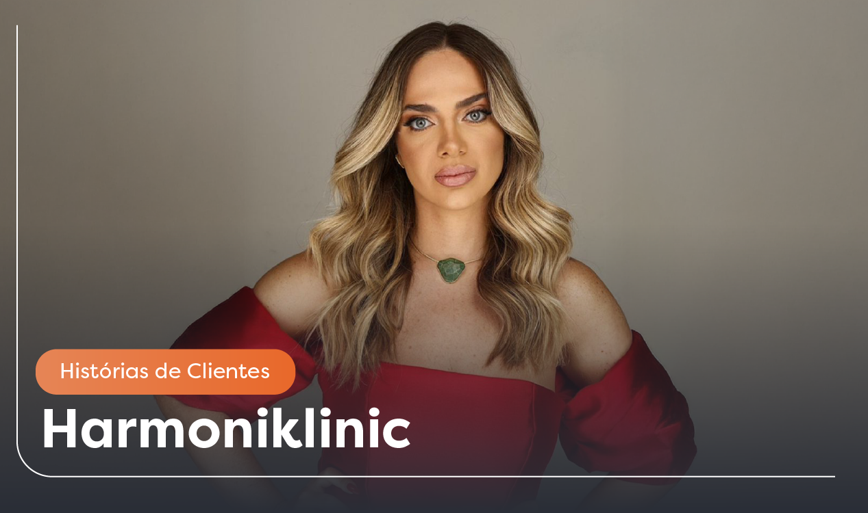 História de Clientes: foto da Dra. Camila, proprietária da Harmoniklinic.